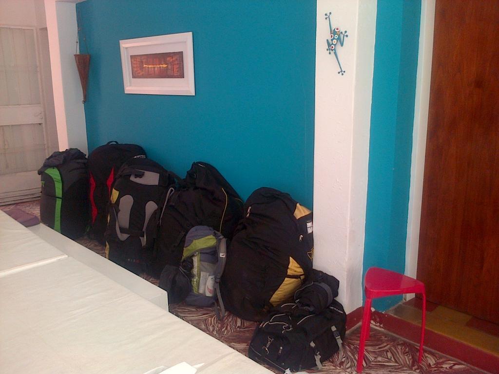 Wayra Hostel ลารีโอคา ภายนอก รูปภาพ